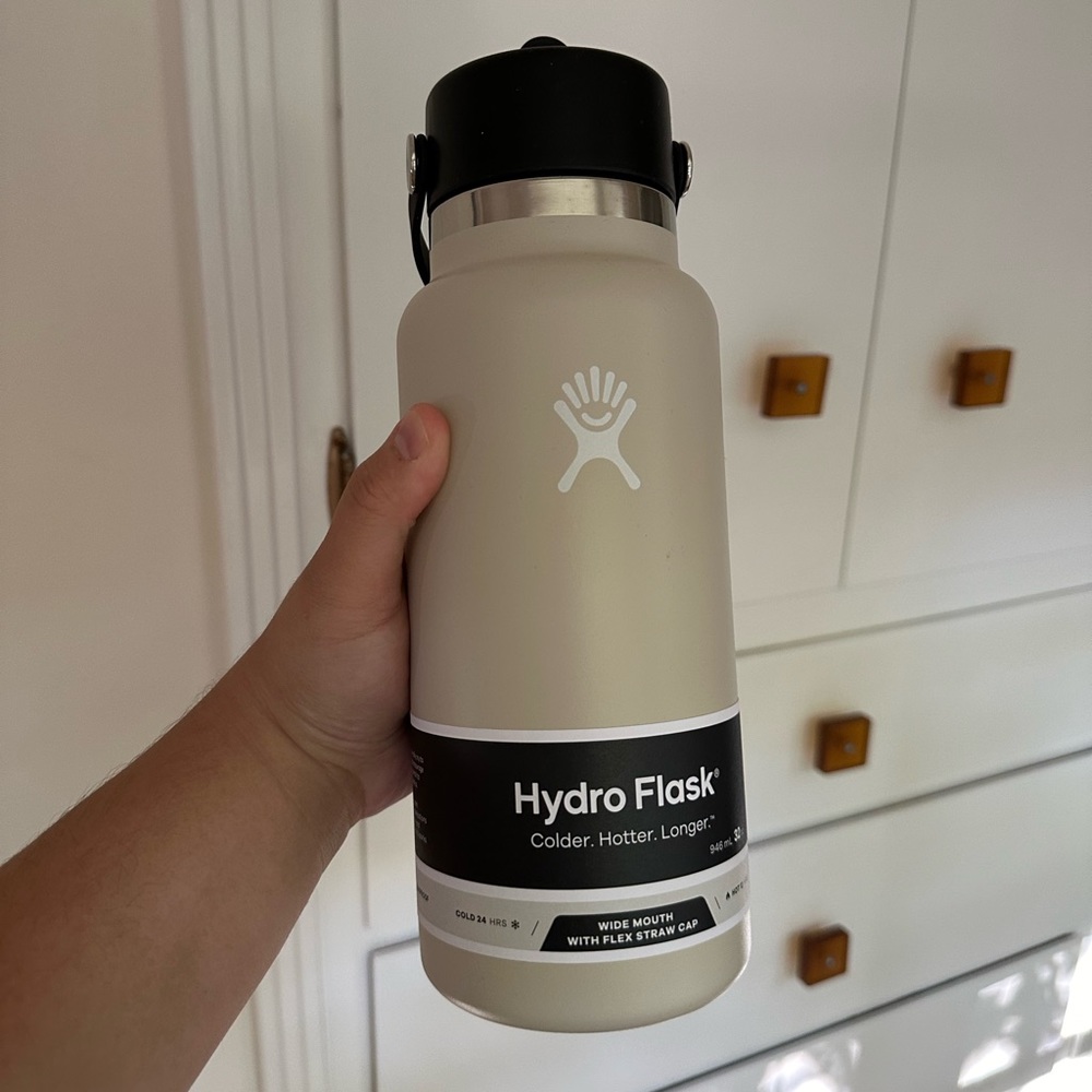 HYDROFLASK - 32oz bottle